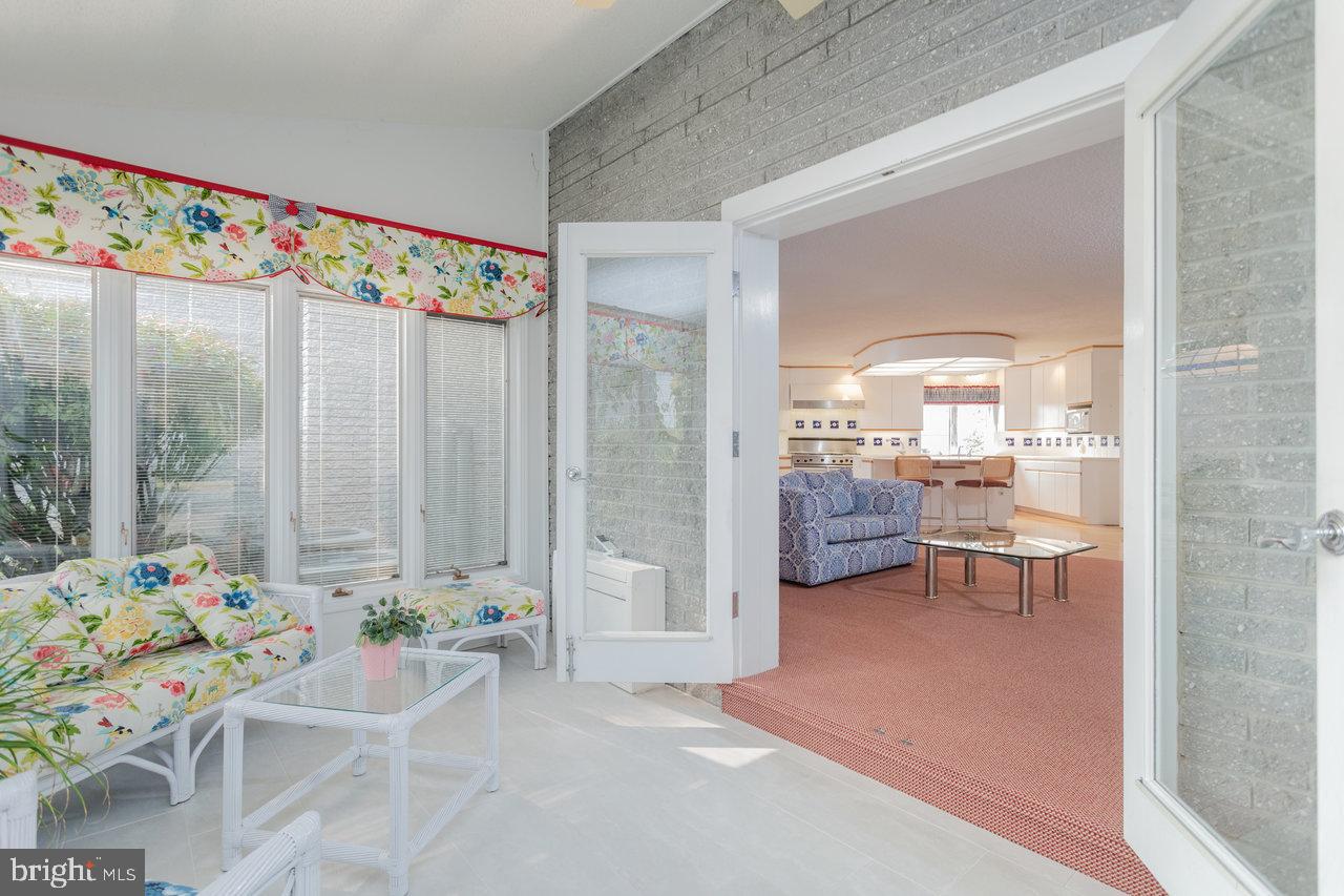 1848 COLLEGE AVE, HARRISONBURG, Virginia 22802, 3 Bedrooms Bedrooms, ,3 BathroomsBathrooms,Residential,For sale,1848 COLLEGE AVE,VAHC2000570 MLS # VAHC2000570