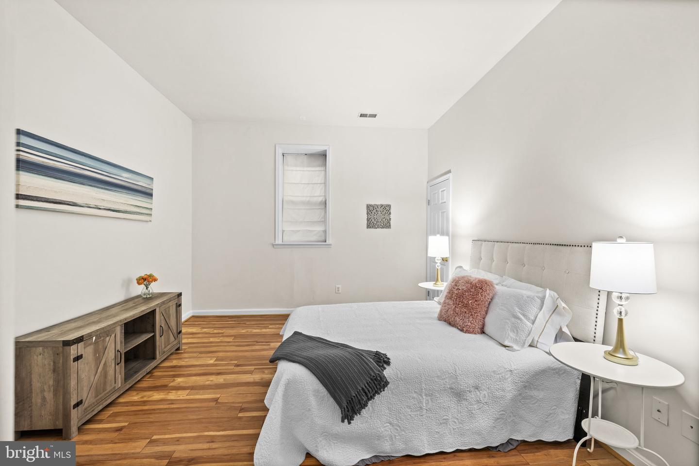 8701 SINCLAIR MILL RD, MANASSAS, Virginia 20112, 6 Bedrooms Bedrooms, ,4 BathroomsBathrooms,Residential,For sale,8701 SINCLAIR MILL RD,VAPW2113600 MLS # VAPW2113600