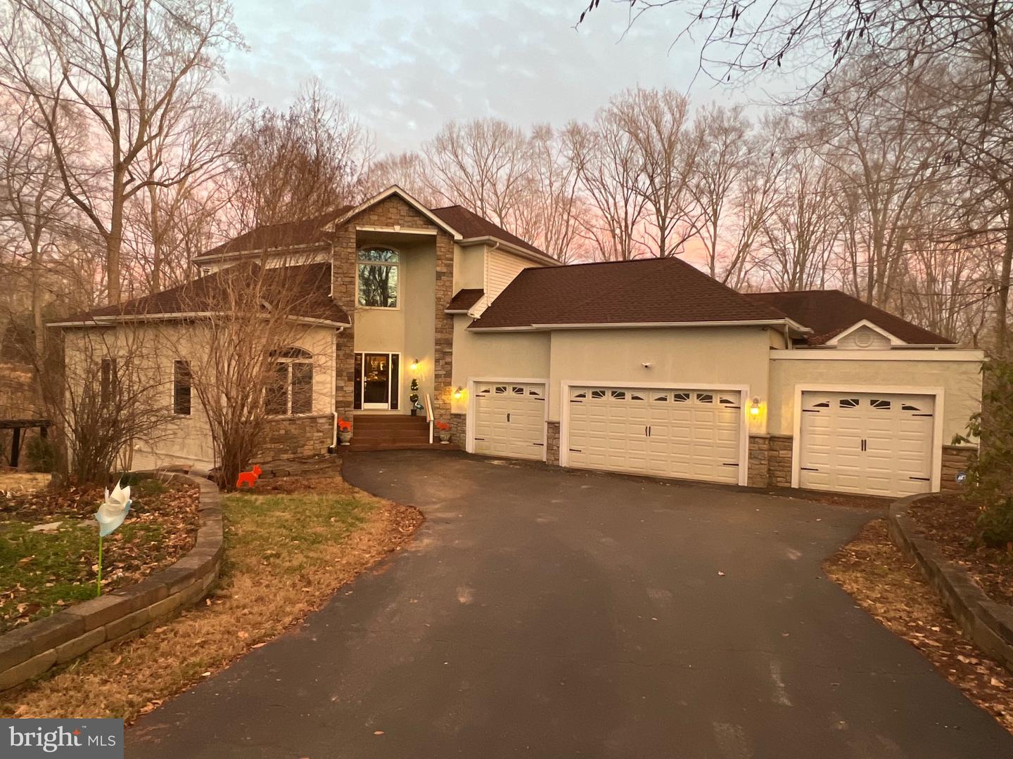 8701 SINCLAIR MILL RD, MANASSAS, Virginia 20112, 6 Bedrooms Bedrooms, ,4 BathroomsBathrooms,Residential,For sale,8701 SINCLAIR MILL RD,VAPW2113600 MLS # VAPW2113600