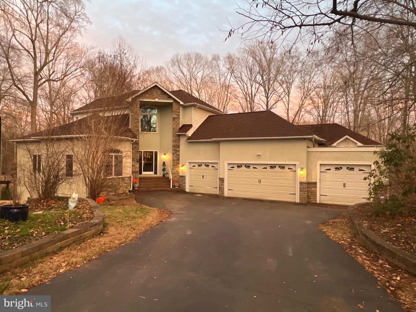 8701 SINCLAIR MILL RD, MANASSAS, Virginia 20112, 6 Bedrooms Bedrooms, ,4 BathroomsBathrooms,Residential,For sale,8701 SINCLAIR MILL RD,VAPW2113600 MLS # VAPW2113600