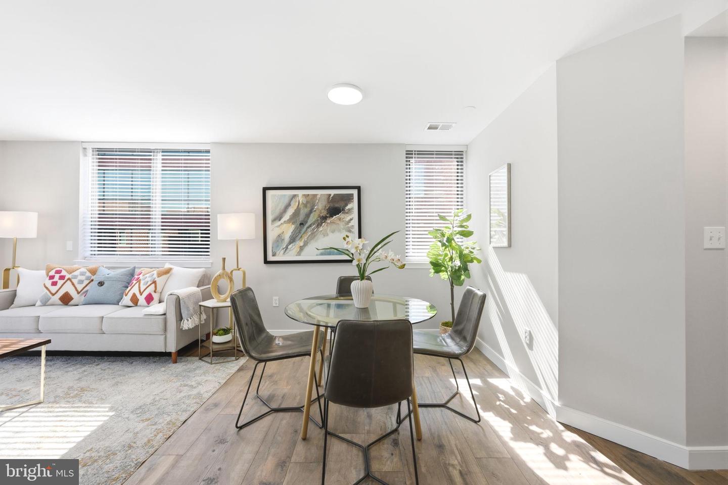 1045 N UTAH ST #2-701, ARLINGTON, Virginia 22201, 2 Bedrooms Bedrooms, 8 Rooms Rooms,2 BathroomsBathrooms,Residential,For sale,1045 N UTAH ST #2-701,VAAR2069530 MLS # VAAR2069530