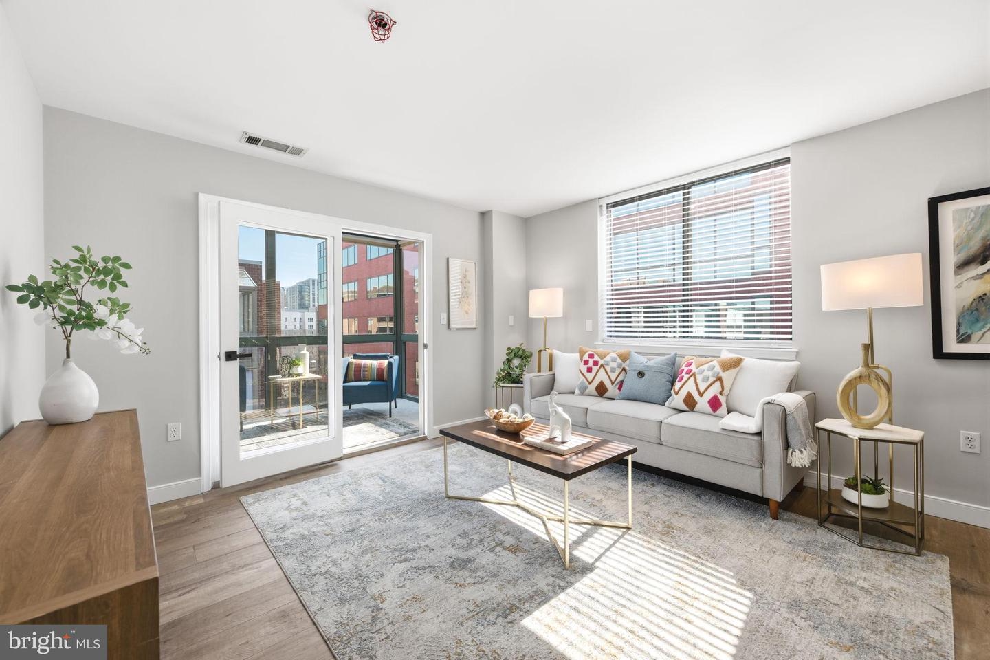 1045 N UTAH ST #2-701, ARLINGTON, Virginia 22201, 2 Bedrooms Bedrooms, 8 Rooms Rooms,2 BathroomsBathrooms,Residential,For sale,1045 N UTAH ST #2-701,VAAR2069530 MLS # VAAR2069530