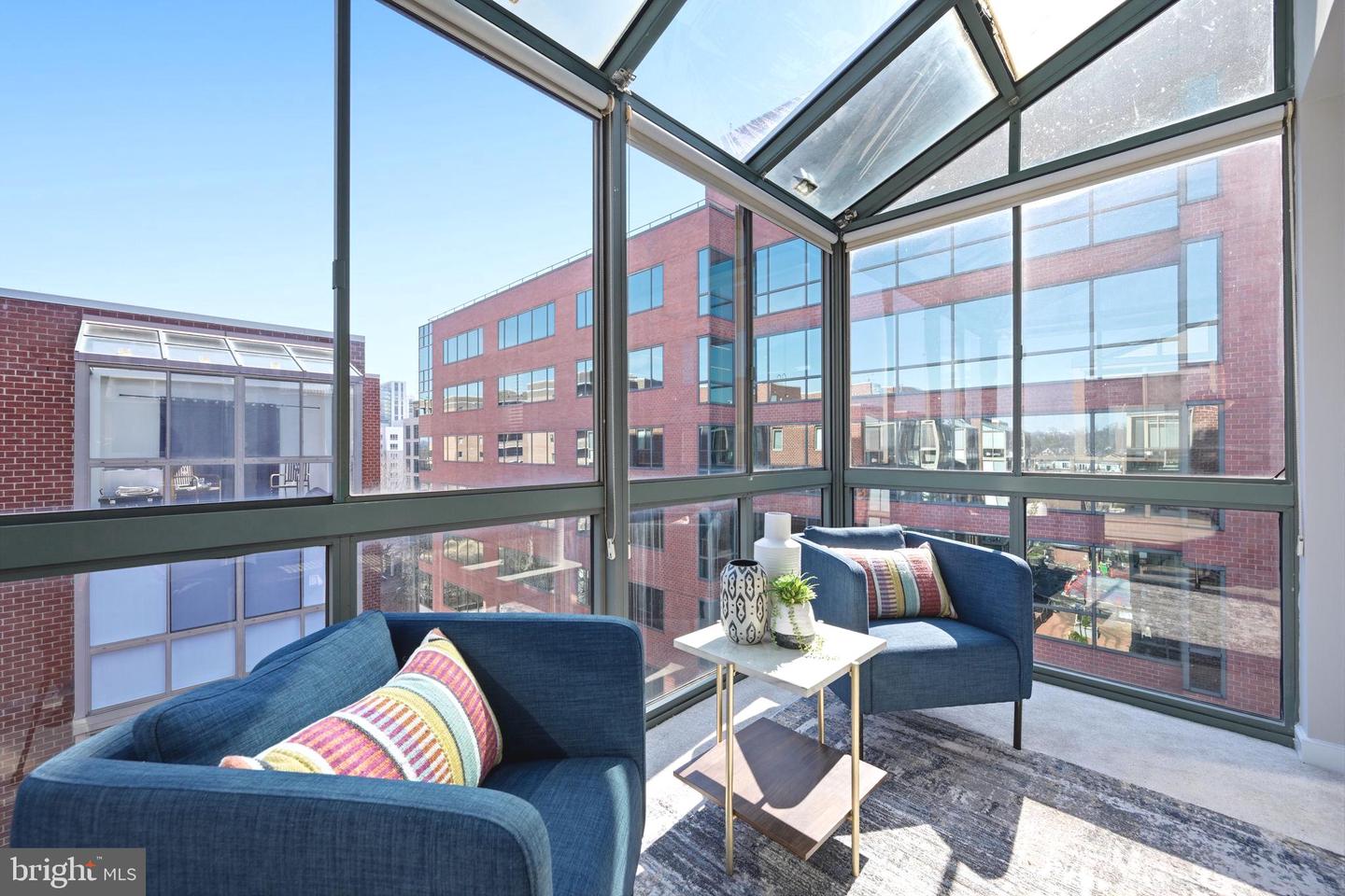 1045 N UTAH ST #2-701, ARLINGTON, Virginia 22201, 2 Bedrooms Bedrooms, 8 Rooms Rooms,2 BathroomsBathrooms,Residential,For sale,1045 N UTAH ST #2-701,VAAR2069530 MLS # VAAR2069530