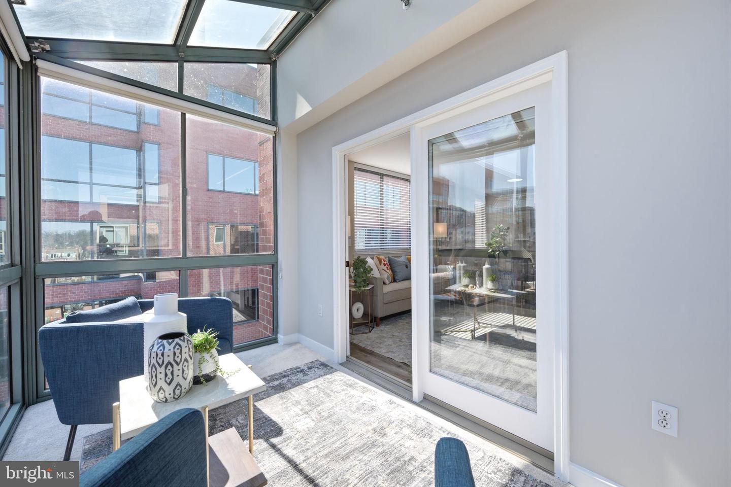 1045 N UTAH ST #2-701, ARLINGTON, Virginia 22201, 2 Bedrooms Bedrooms, 8 Rooms Rooms,2 BathroomsBathrooms,Residential,For sale,1045 N UTAH ST #2-701,VAAR2069530 MLS # VAAR2069530