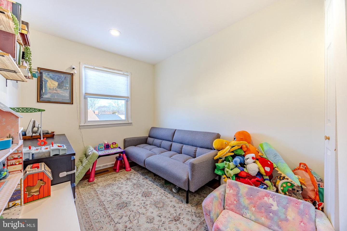 14748 ENDSLEY TURN, WOODBRIDGE, Virginia 22193, 3 Bedrooms Bedrooms, 7 Rooms Rooms,1 BathroomBathrooms,Residential,For sale,14748 ENDSLEY TURN,VAPW2113608 MLS # VAPW2113608