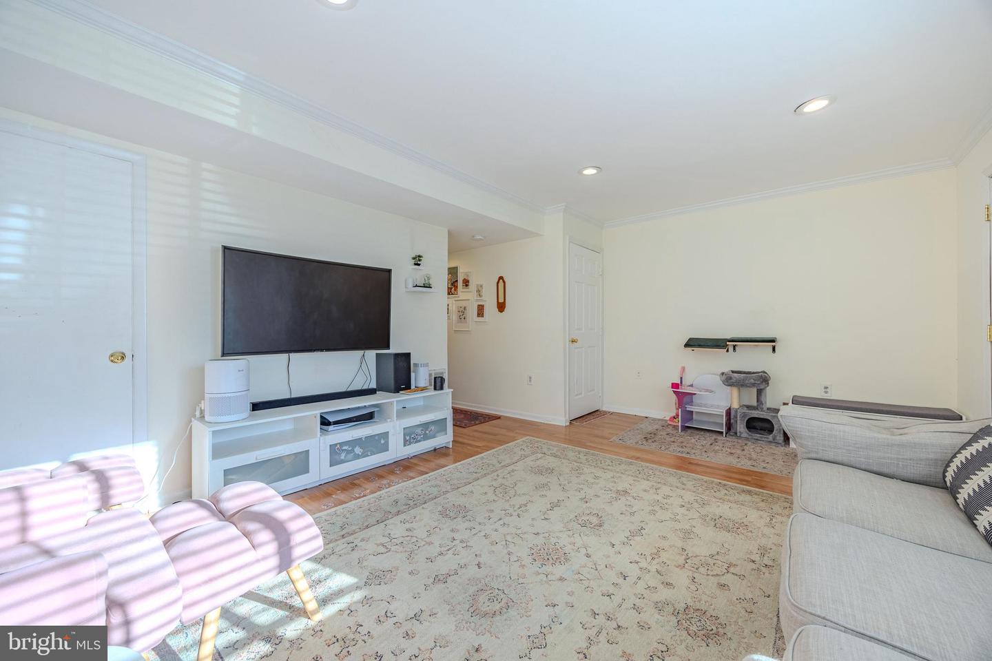 14748 ENDSLEY TURN, WOODBRIDGE, Virginia 22193, 3 Bedrooms Bedrooms, 7 Rooms Rooms,1 BathroomBathrooms,Residential,For sale,14748 ENDSLEY TURN,VAPW2113608 MLS # VAPW2113608