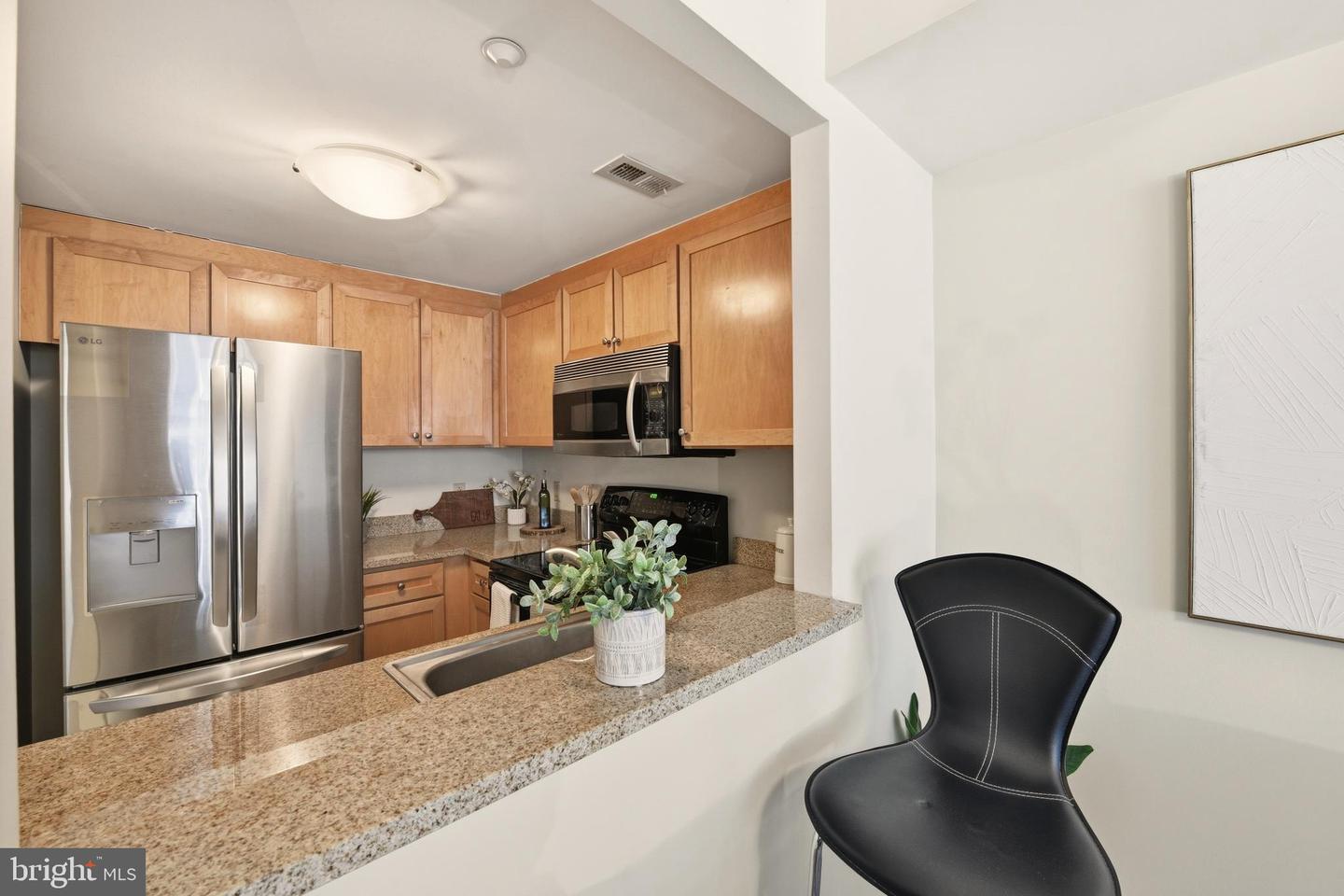 1150 K ST NW #1109, WASHINGTON, District Of Columbia 20005, 2 Bedrooms Bedrooms, ,2 BathroomsBathrooms,Residential,For sale,1150 K ST NW #1109,DCDC2248540 MLS # DCDC2248540