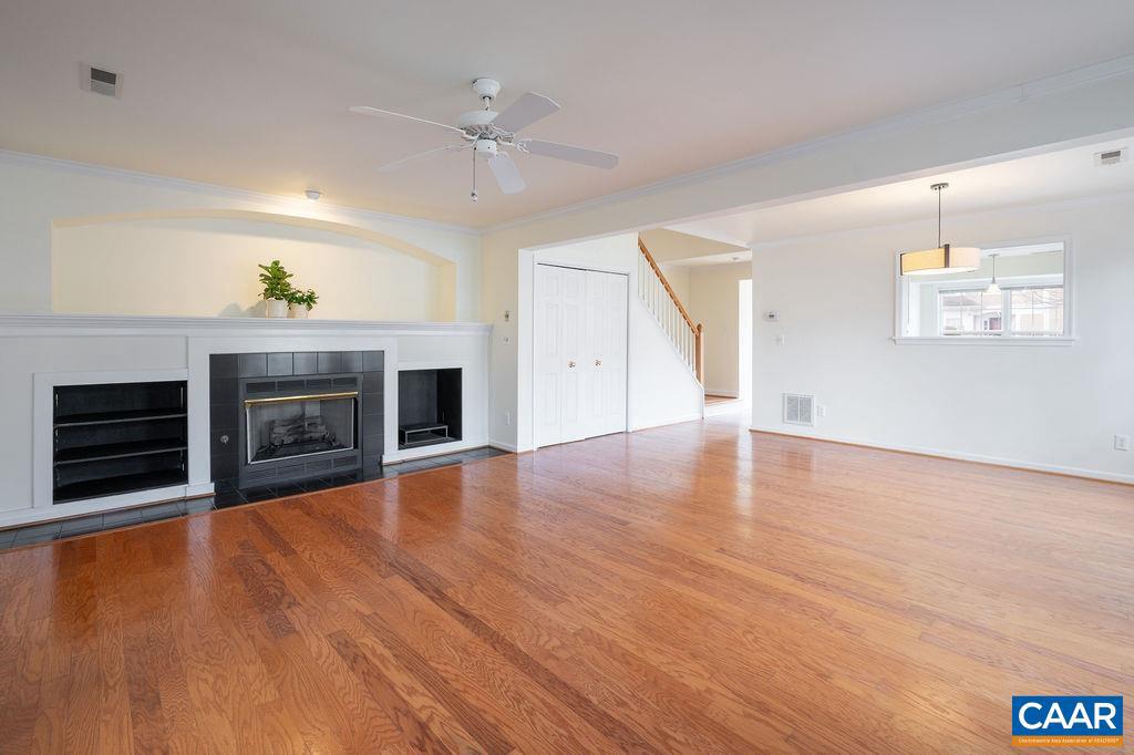 1411 GLENSIDE GREEN, CHARLOTTESVILLE, Virginia 22901, 3 Bedrooms Bedrooms, ,2 BathroomsBathrooms,Residential,For sale,1411 GLENSIDE GREEN,673864 MLS # 673864