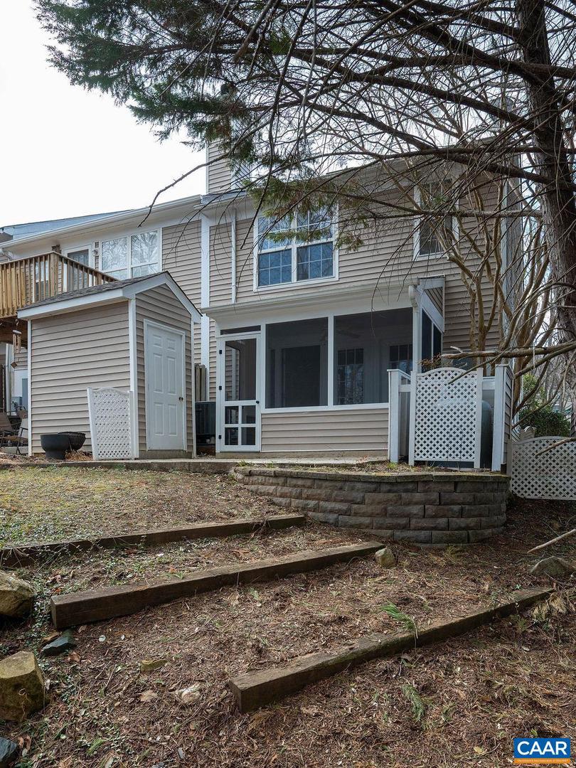 1411 GLENSIDE GREEN, CHARLOTTESVILLE, Virginia 22901, 3 Bedrooms Bedrooms, ,2 BathroomsBathrooms,Residential,For sale,1411 GLENSIDE GREEN,673864 MLS # 673864