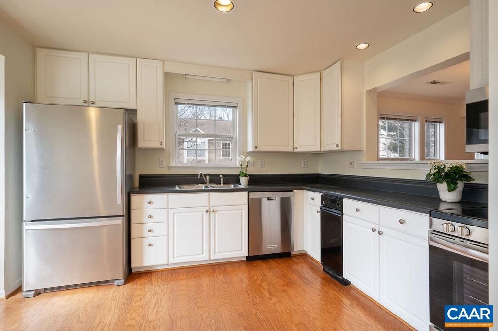 1411 GLENSIDE GREEN, CHARLOTTESVILLE, Virginia 22901, 3 Bedrooms Bedrooms, ,2 BathroomsBathrooms,Residential,For sale,1411 GLENSIDE GREEN,673864 MLS # 673864