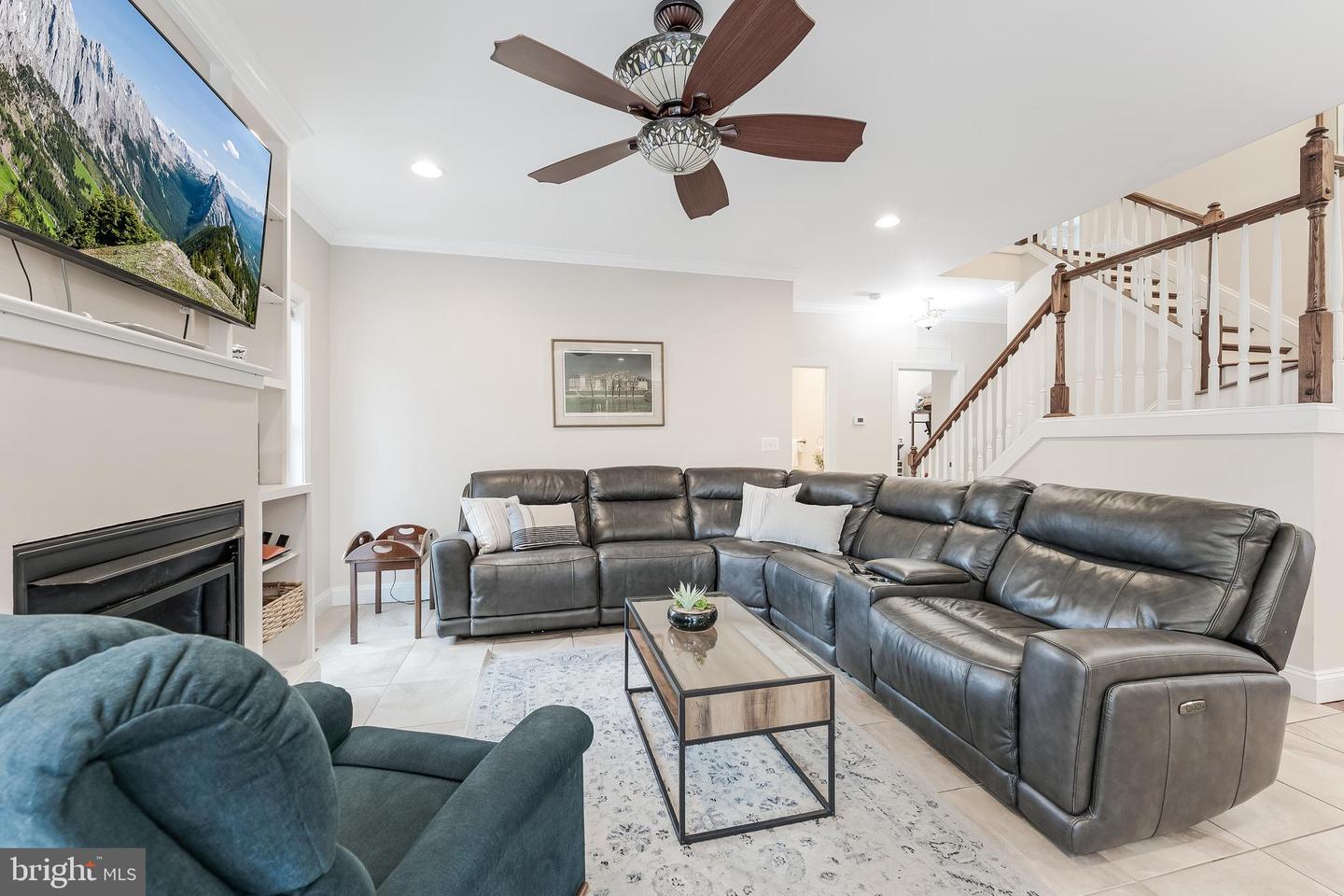 5703 CHAPIN AVE, ALEXANDRIA, Virginia 22303, 6 Bedrooms Bedrooms, ,4 BathroomsBathrooms,Residential,For sale,5703 CHAPIN AVE,VAFX2293652 MLS # VAFX2293652