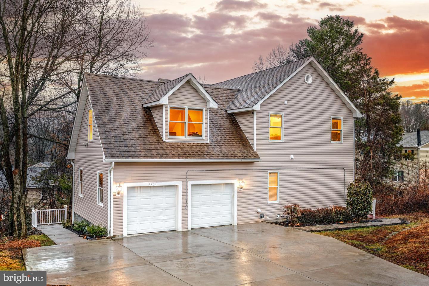 5703 CHAPIN AVE, ALEXANDRIA, Virginia 22303, 6 Bedrooms Bedrooms, ,4 BathroomsBathrooms,Residential,For sale,5703 CHAPIN AVE,VAFX2293652 MLS # VAFX2293652