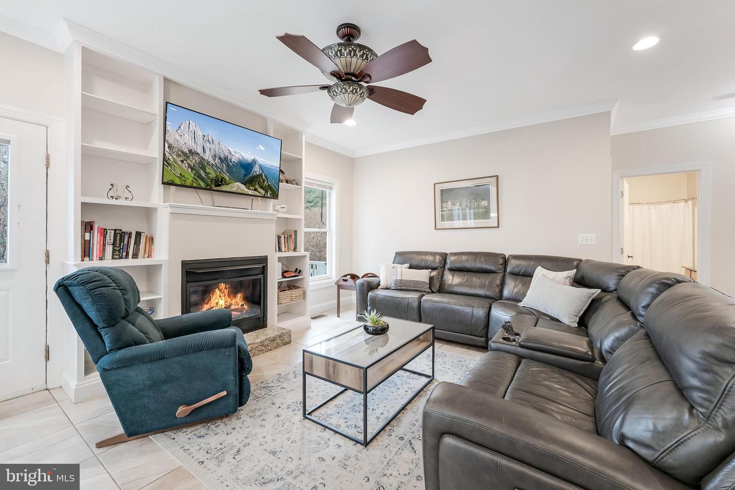 5703 CHAPIN AVE, ALEXANDRIA, Virginia 22303, 6 Bedrooms Bedrooms, ,4 BathroomsBathrooms,Residential,For sale,5703 CHAPIN AVE,VAFX2293652 MLS # VAFX2293652