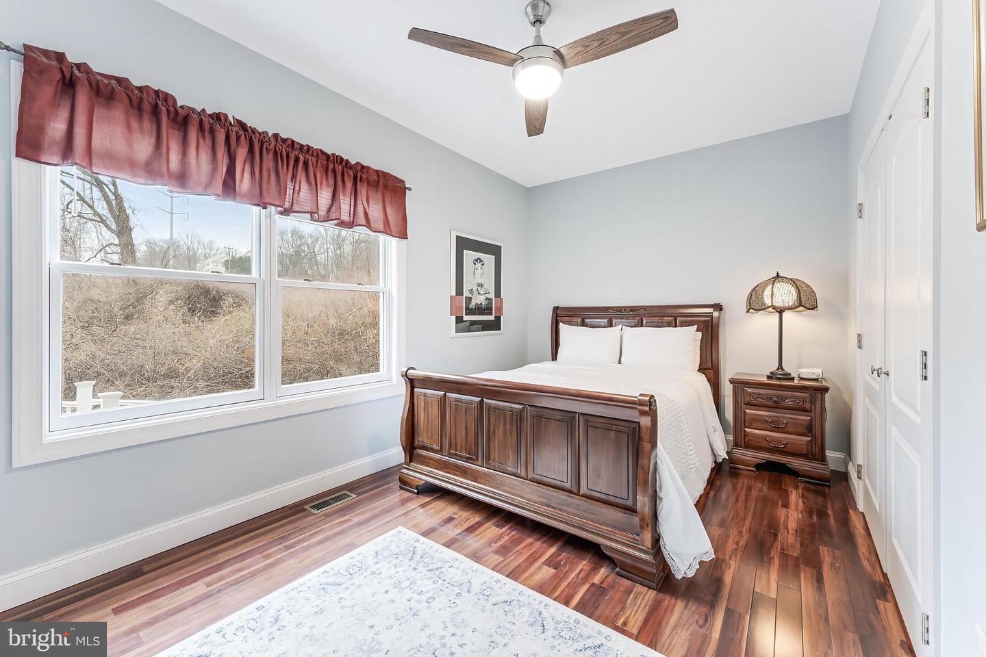 5703 CHAPIN AVE, ALEXANDRIA, Virginia 22303, 6 Bedrooms Bedrooms, ,4 BathroomsBathrooms,Residential,For sale,5703 CHAPIN AVE,VAFX2293652 MLS # VAFX2293652