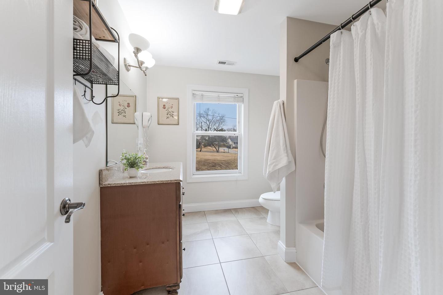 5703 CHAPIN AVE, ALEXANDRIA, Virginia 22303, 6 Bedrooms Bedrooms, ,4 BathroomsBathrooms,Residential,For sale,5703 CHAPIN AVE,VAFX2293652 MLS # VAFX2293652