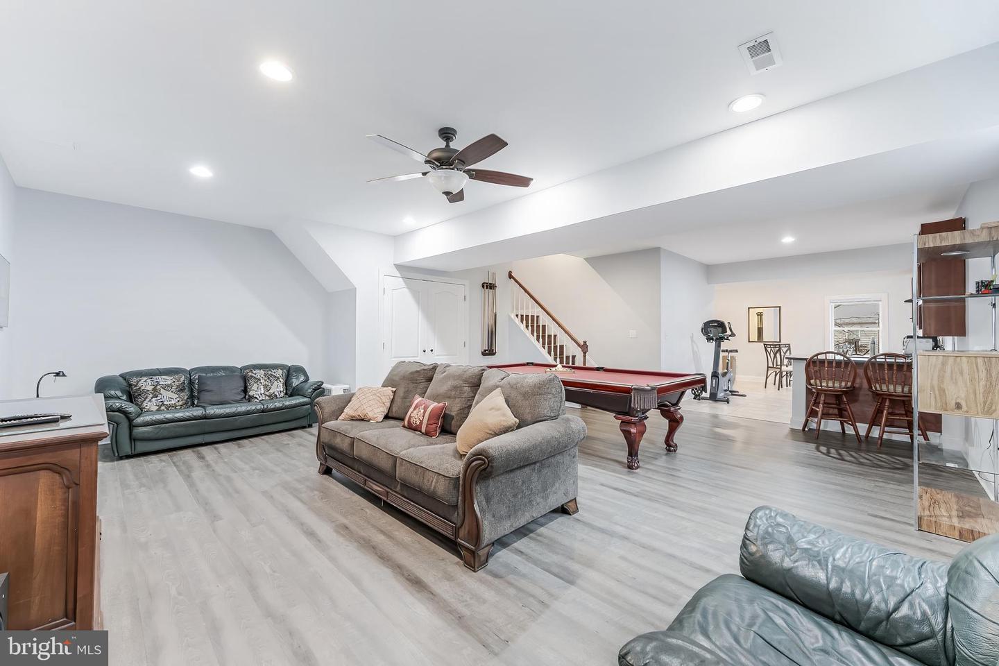 5703 CHAPIN AVE, ALEXANDRIA, Virginia 22303, 6 Bedrooms Bedrooms, ,4 BathroomsBathrooms,Residential,For sale,5703 CHAPIN AVE,VAFX2293652 MLS # VAFX2293652