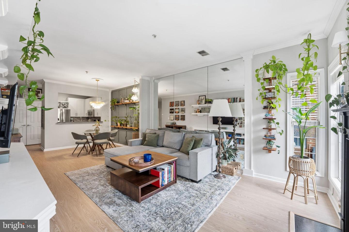 4654 LAMBERT DR, ALEXANDRIA, Virginia 22311, 1 Bedroom Bedrooms, 5 Rooms Rooms,1 BathroomBathrooms,Residential,For sale,4654 LAMBERT DR,VAAX2054690 MLS # VAAX2054690