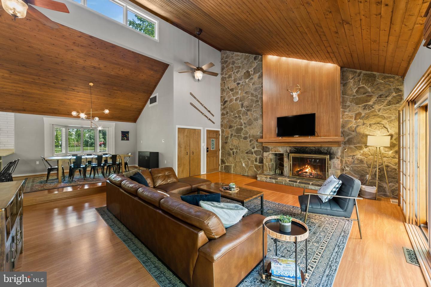 7545 SUPINLICK RIDGE RD, MOUNT JACKSON, Virginia 22842, 4 Bedrooms Bedrooms, ,2 BathroomsBathrooms,Residential,For sale,7545 SUPINLICK RIDGE RD,VASH2013710 MLS # VASH2013710