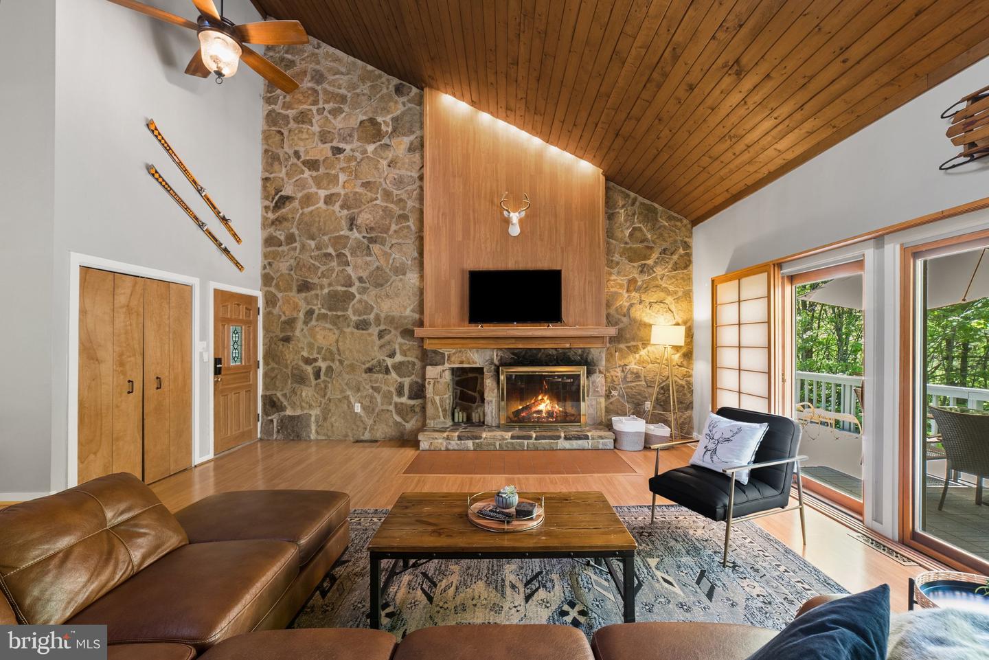 7545 SUPINLICK RIDGE RD, MOUNT JACKSON, Virginia 22842, 4 Bedrooms Bedrooms, ,2 BathroomsBathrooms,Residential,For sale,7545 SUPINLICK RIDGE RD,VASH2013710 MLS # VASH2013710