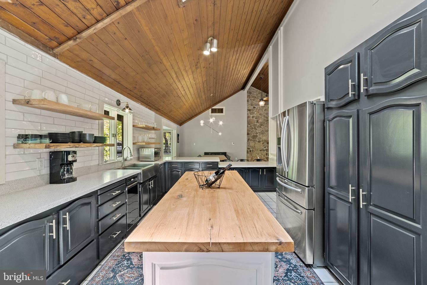 7545 SUPINLICK RIDGE RD, MOUNT JACKSON, Virginia 22842, 4 Bedrooms Bedrooms, ,2 BathroomsBathrooms,Residential,For sale,7545 SUPINLICK RIDGE RD,VASH2013710 MLS # VASH2013710