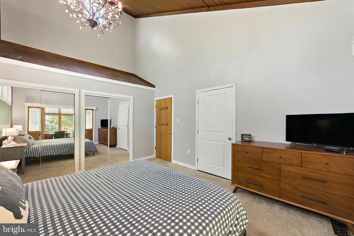 7545 SUPINLICK RIDGE RD, MOUNT JACKSON, Virginia 22842, 4 Bedrooms Bedrooms, ,2 BathroomsBathrooms,Residential,For sale,7545 SUPINLICK RIDGE RD,VASH2013710 MLS # VASH2013710