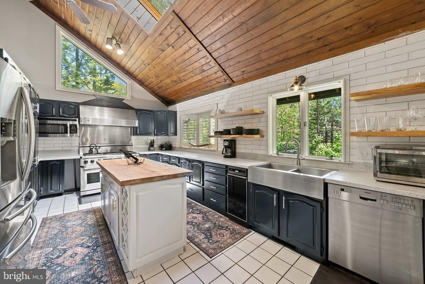 7545 SUPINLICK RIDGE RD, MOUNT JACKSON, Virginia 22842, 4 Bedrooms Bedrooms, ,2 BathroomsBathrooms,Residential,For sale,7545 SUPINLICK RIDGE RD,VASH2013710 MLS # VASH2013710