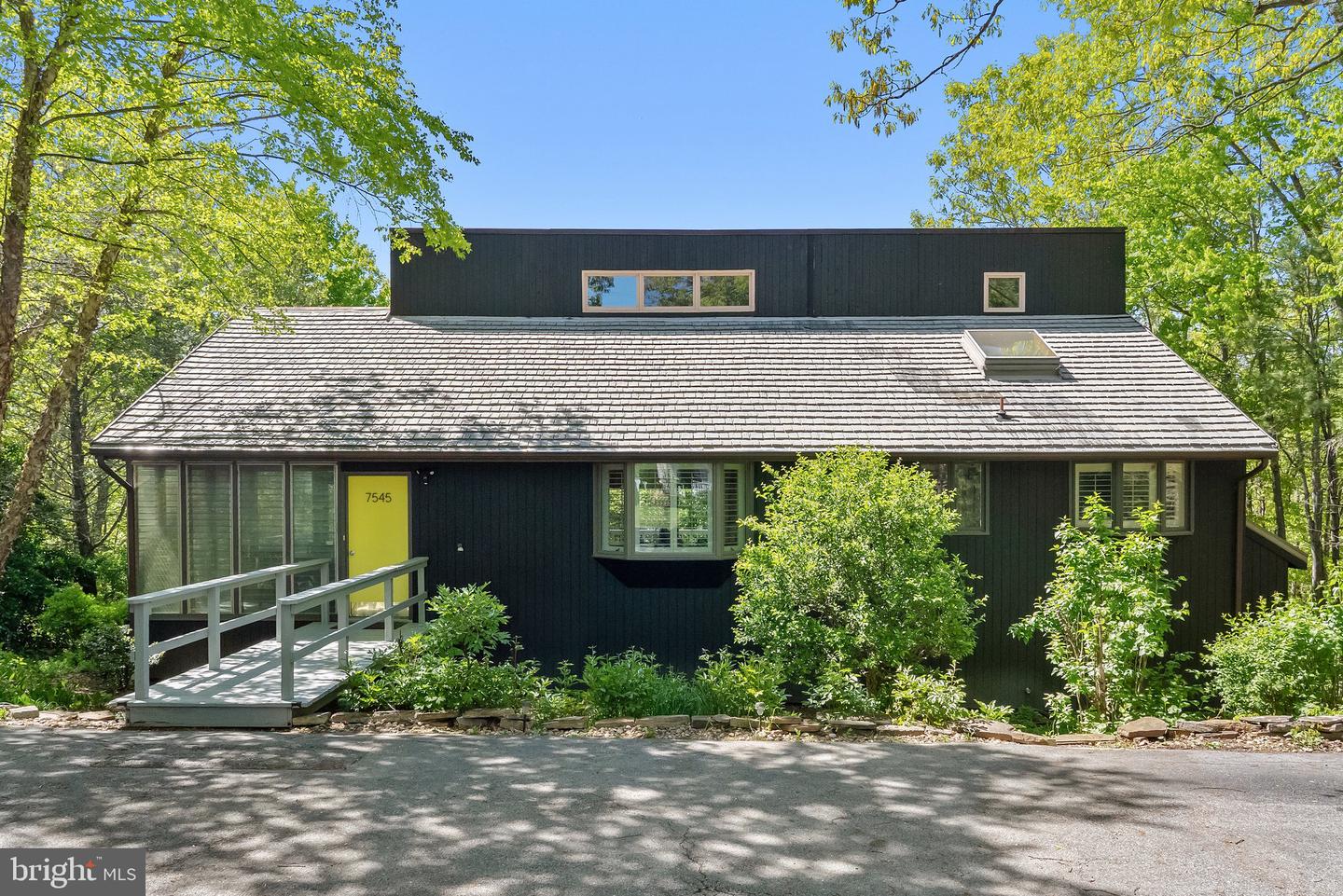 7545 SUPINLICK RIDGE RD, MOUNT JACKSON, Virginia 22842, 4 Bedrooms Bedrooms, ,2 BathroomsBathrooms,Residential,For sale,7545 SUPINLICK RIDGE RD,VASH2013710 MLS # VASH2013710