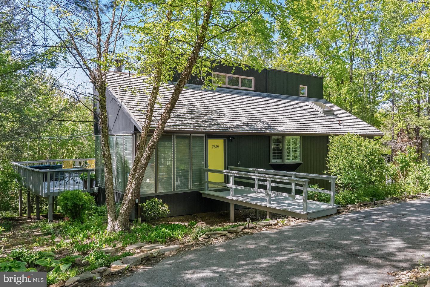 7545 SUPINLICK RIDGE RD, MOUNT JACKSON, Virginia 22842, 4 Bedrooms Bedrooms, ,2 BathroomsBathrooms,Residential,For sale,7545 SUPINLICK RIDGE RD,VASH2013710 MLS # VASH2013710