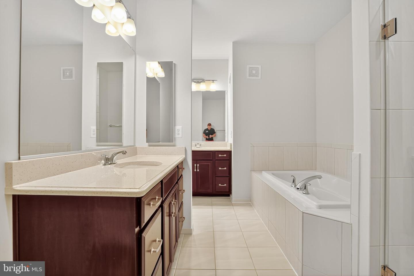 41956 PICKWICK MILL TER, ALDIE, Virginia 20105, 3 Bedrooms Bedrooms, ,2 BathroomsBathrooms,Residential,For sale,41956 PICKWICK MILL TER,VALO2117230 MLS # VALO2117230