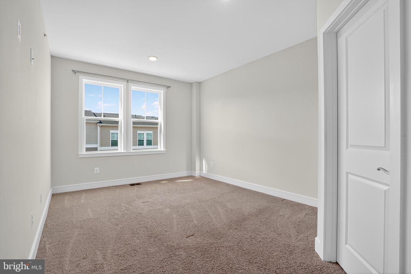 41956 PICKWICK MILL TER, ALDIE, Virginia 20105, 3 Bedrooms Bedrooms, ,2 BathroomsBathrooms,Residential,For sale,41956 PICKWICK MILL TER,VALO2117230 MLS # VALO2117230