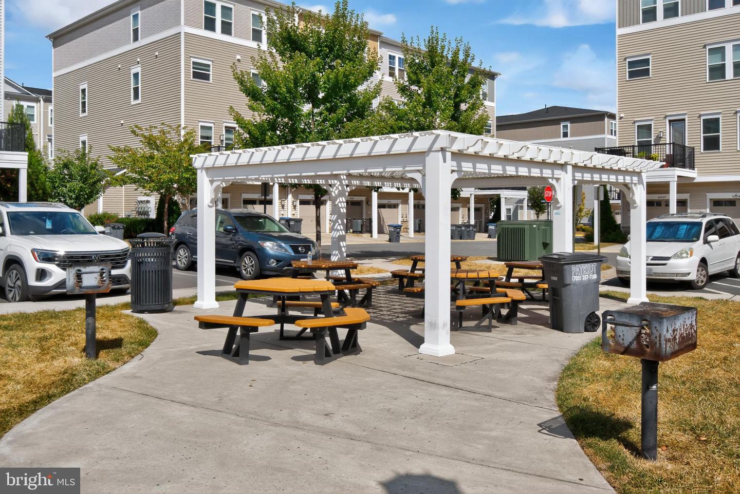 41956 PICKWICK MILL TER, ALDIE, Virginia 20105, 3 Bedrooms Bedrooms, ,2 BathroomsBathrooms,Residential,For sale,41956 PICKWICK MILL TER,VALO2117230 MLS # VALO2117230