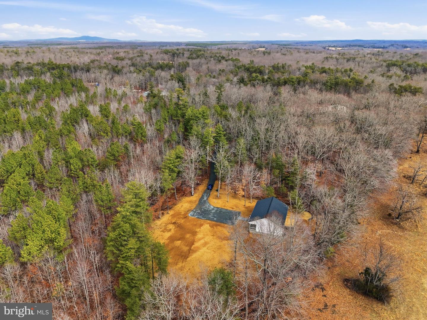 ORANGE, Virginia 22960, 2 Bedrooms Bedrooms, 9 Rooms Rooms,3 BathroomsBathrooms,Residential,For sale,VAOR2013458 MLS # VAOR2013458