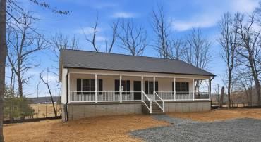 ORANGE, Virginia 22960, 2 Bedrooms Bedrooms, 9 Rooms Rooms,3 BathroomsBathrooms,Residential,For sale,VAOR2013458 MLS # VAOR2013458