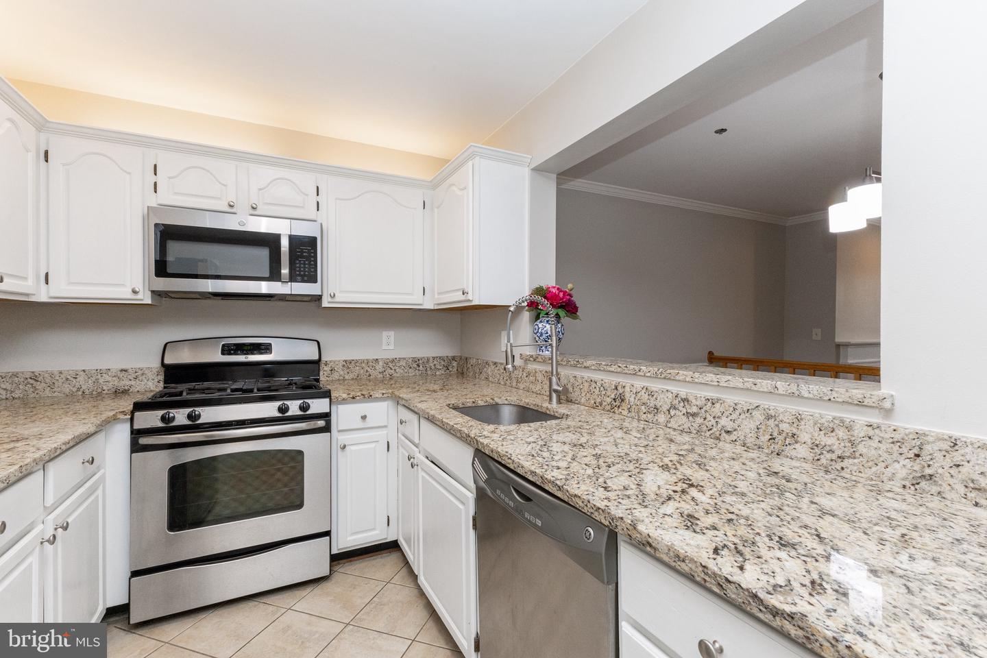 11812 ROCKAWAY LN #31, FAIRFAX, Virginia 22030, 3 Bedrooms Bedrooms, ,2 BathroomsBathrooms,Residential,For sale,11812 ROCKAWAY LN #31,VAFX2293720 MLS # VAFX2293720