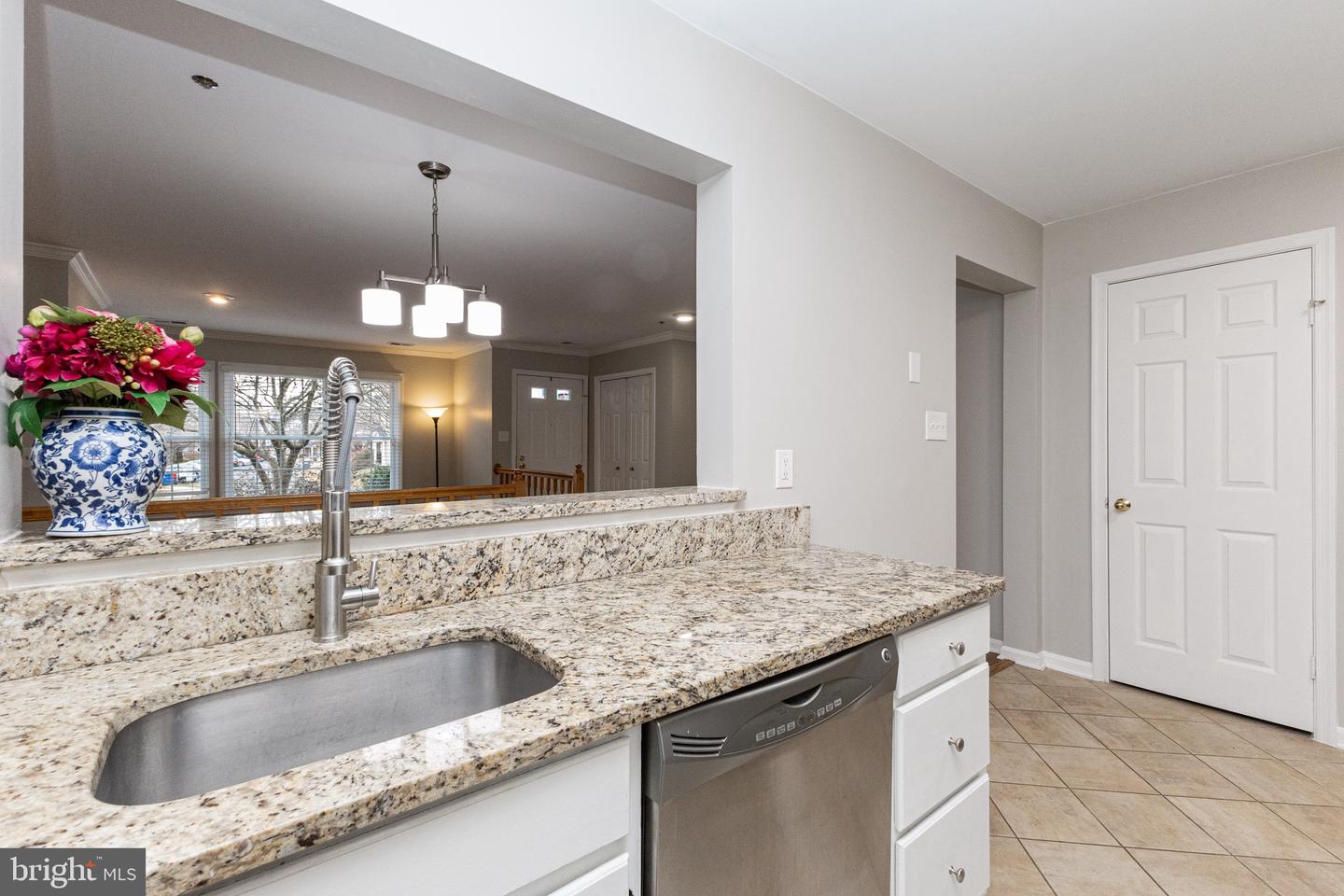 11812 ROCKAWAY LN #31, FAIRFAX, Virginia 22030, 3 Bedrooms Bedrooms, ,2 BathroomsBathrooms,Residential,For sale,11812 ROCKAWAY LN #31,VAFX2293720 MLS # VAFX2293720