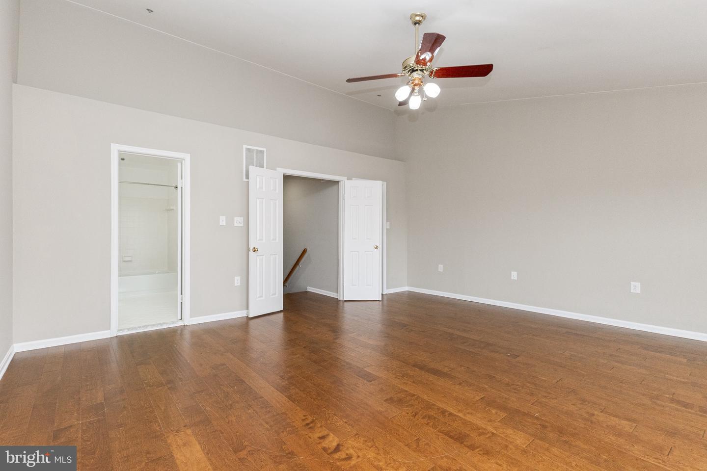 11812 ROCKAWAY LN #31, FAIRFAX, Virginia 22030, 3 Bedrooms Bedrooms, ,2 BathroomsBathrooms,Residential,For sale,11812 ROCKAWAY LN #31,VAFX2293720 MLS # VAFX2293720