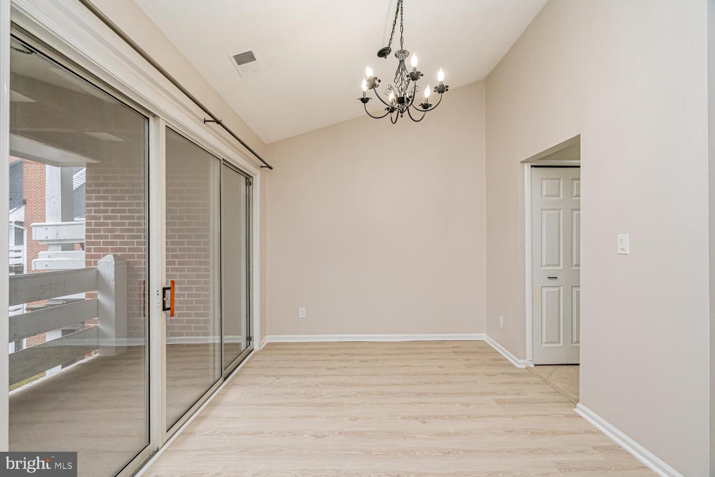 7600 LAKESIDE VILLAGE DR #G, FALLS CHURCH, Virginia 22042, 1 Bedroom Bedrooms, ,1 BathroomBathrooms,Residential,For sale,7600 LAKESIDE VILLAGE DR #G,VAFX2293724 MLS # VAFX2293724