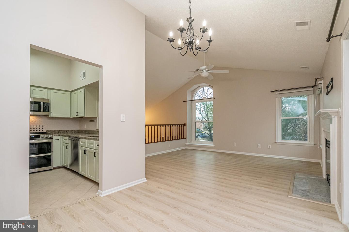 7600 LAKESIDE VILLAGE DR #G, FALLS CHURCH, Virginia 22042, 1 Bedroom Bedrooms, ,1 BathroomBathrooms,Residential,For sale,7600 LAKESIDE VILLAGE DR #G,VAFX2293724 MLS # VAFX2293724