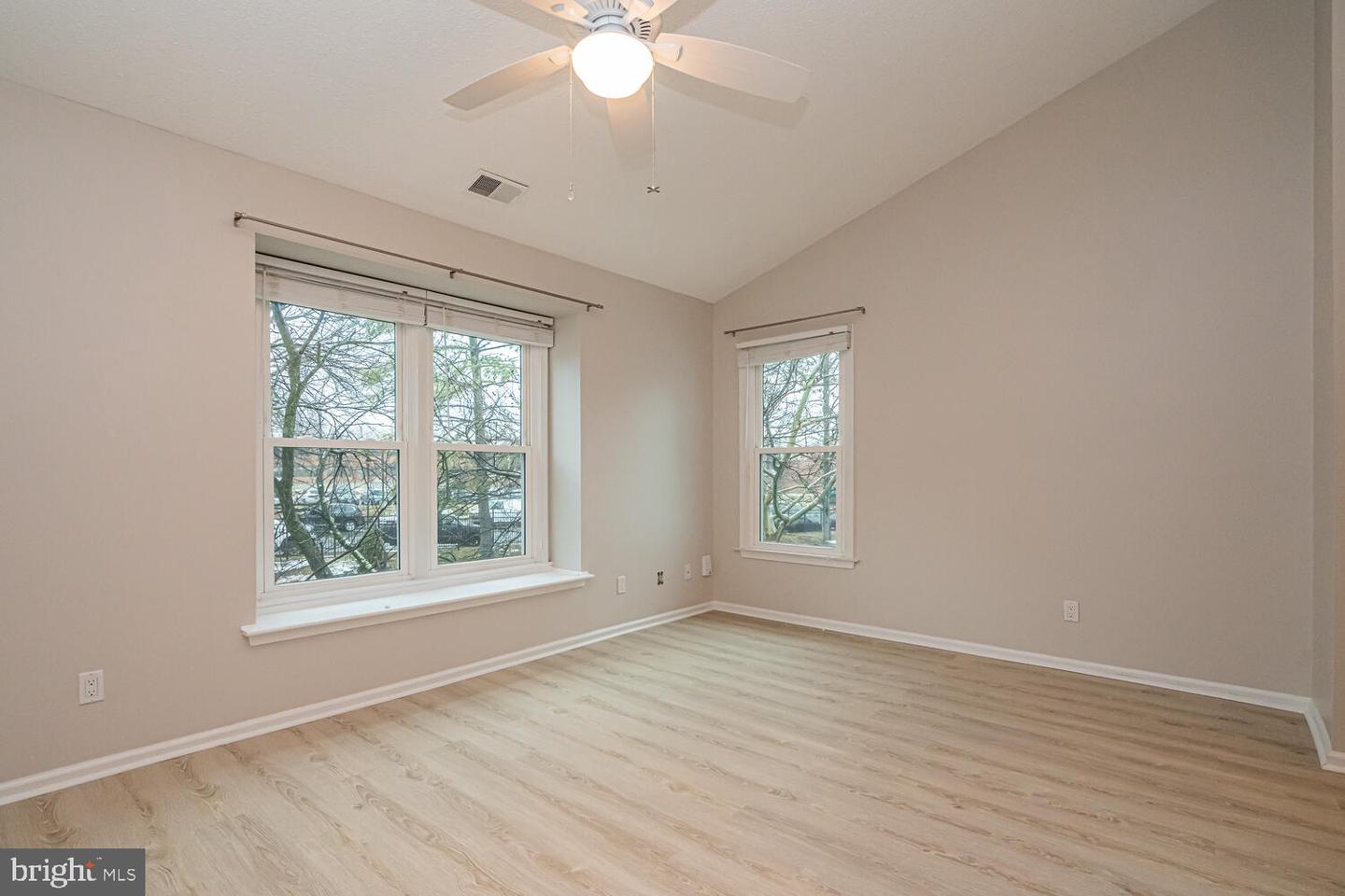 7600 LAKESIDE VILLAGE DR #G, FALLS CHURCH, Virginia 22042, 1 Bedroom Bedrooms, ,1 BathroomBathrooms,Residential,For sale,7600 LAKESIDE VILLAGE DR #G,VAFX2293724 MLS # VAFX2293724