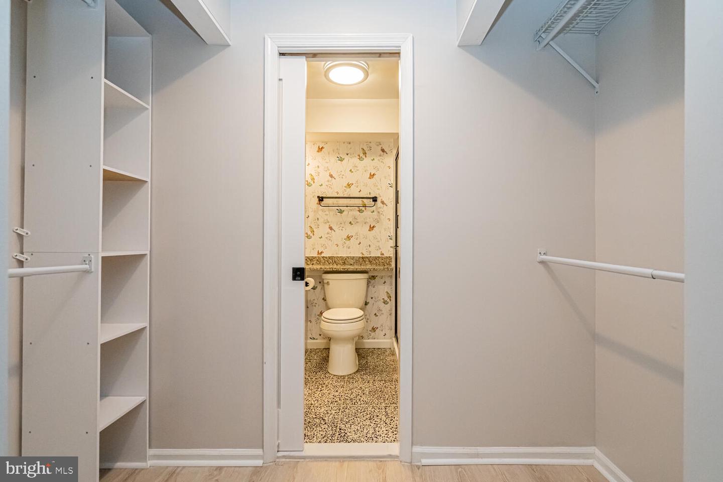 7600 LAKESIDE VILLAGE DR #G, FALLS CHURCH, Virginia 22042, 1 Bedroom Bedrooms, ,1 BathroomBathrooms,Residential,For sale,7600 LAKESIDE VILLAGE DR #G,VAFX2293724 MLS # VAFX2293724