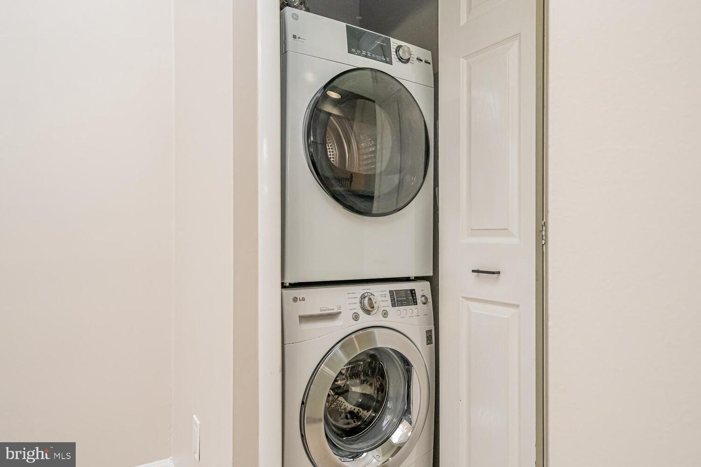 7600 LAKESIDE VILLAGE DR #G, FALLS CHURCH, Virginia 22042, 1 Bedroom Bedrooms, ,1 BathroomBathrooms,Residential,For sale,7600 LAKESIDE VILLAGE DR #G,VAFX2293724 MLS # VAFX2293724