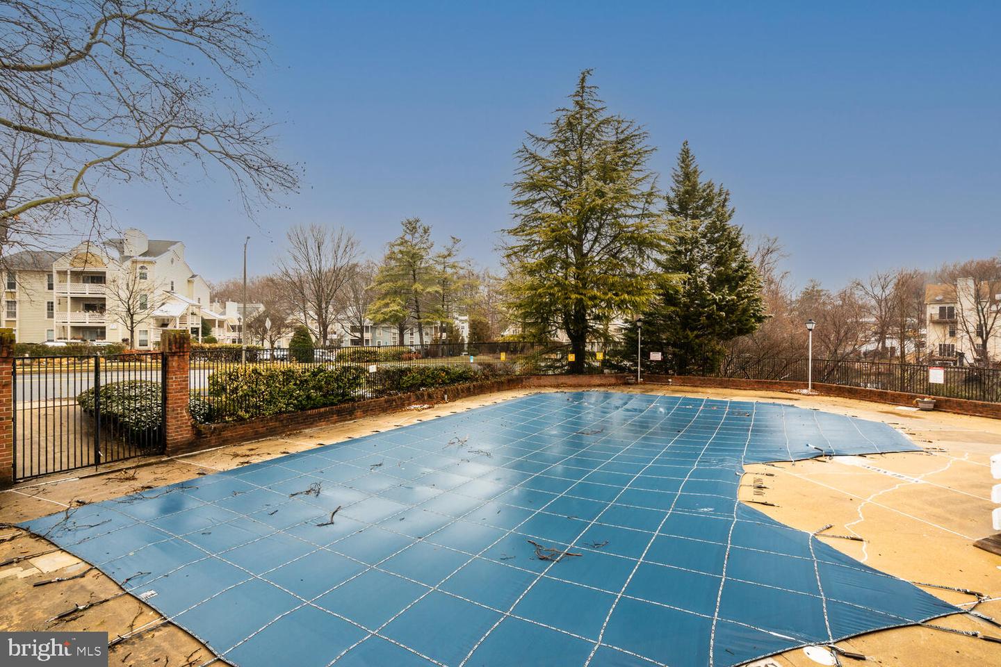 7600 LAKESIDE VILLAGE DR #G, FALLS CHURCH, Virginia 22042, 1 Bedroom Bedrooms, ,1 BathroomBathrooms,Residential,For sale,7600 LAKESIDE VILLAGE DR #G,VAFX2293724 MLS # VAFX2293724