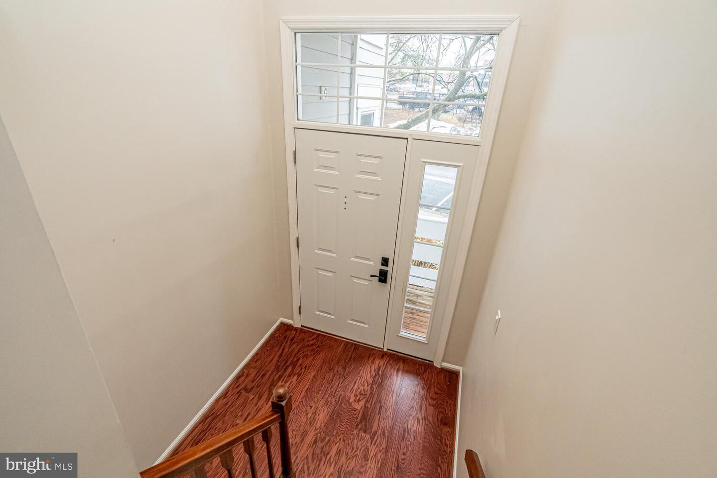 7600 LAKESIDE VILLAGE DR #G, FALLS CHURCH, Virginia 22042, 1 Bedroom Bedrooms, ,1 BathroomBathrooms,Residential,For sale,7600 LAKESIDE VILLAGE DR #G,VAFX2293724 MLS # VAFX2293724