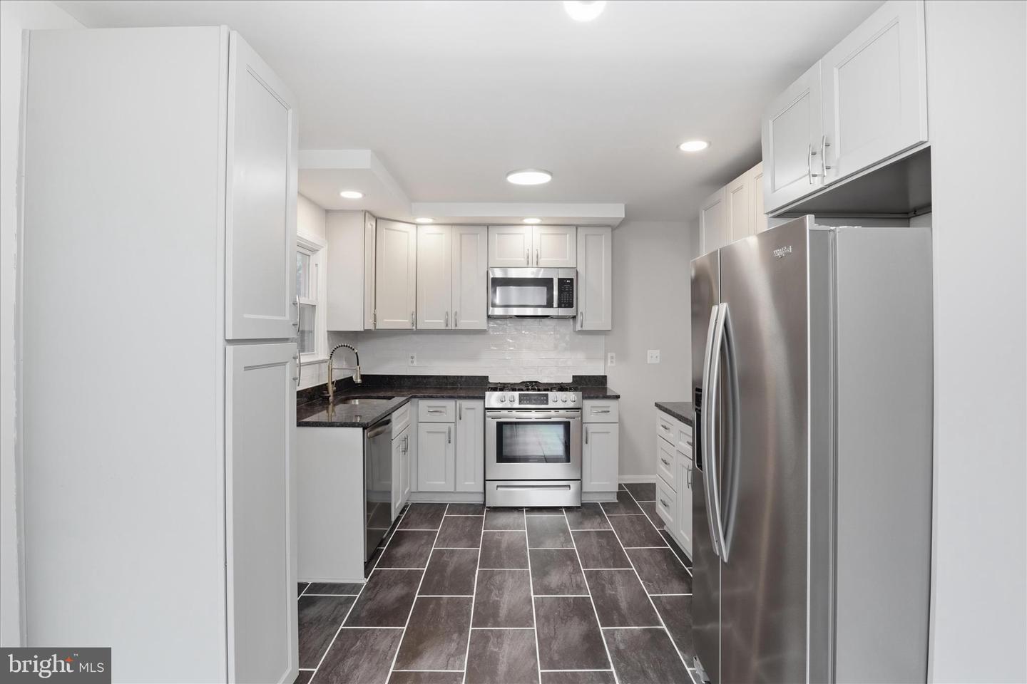 3515 19TH ST S, ARLINGTON, Virginia 22204, 5 Bedrooms Bedrooms, ,3 BathroomsBathrooms,Residential,For sale,3515 19TH ST S,VAAR2069582 MLS # VAAR2069582