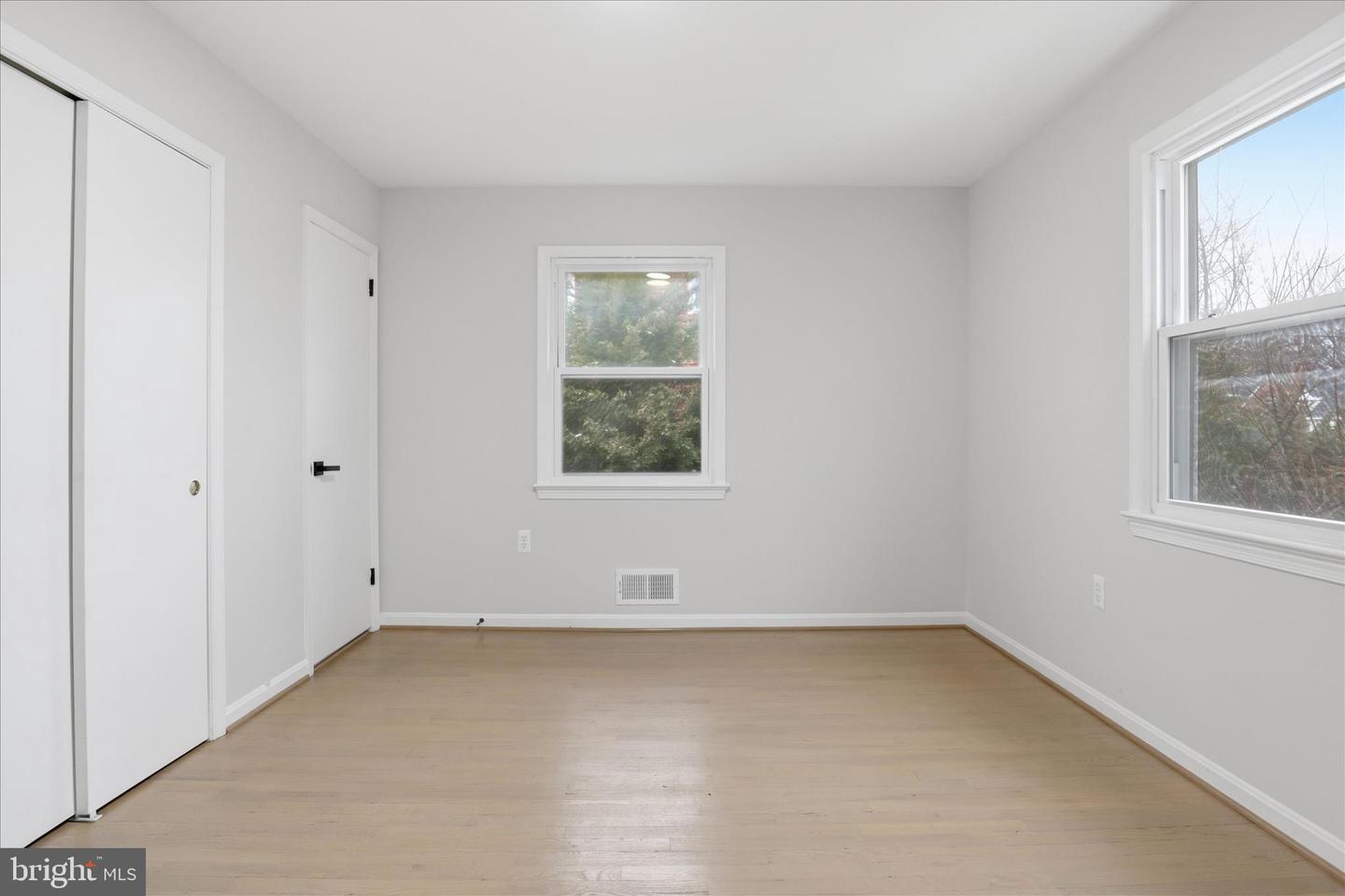 3515 19TH ST S, ARLINGTON, Virginia 22204, 5 Bedrooms Bedrooms, ,3 BathroomsBathrooms,Residential,For sale,3515 19TH ST S,VAAR2069582 MLS # VAAR2069582