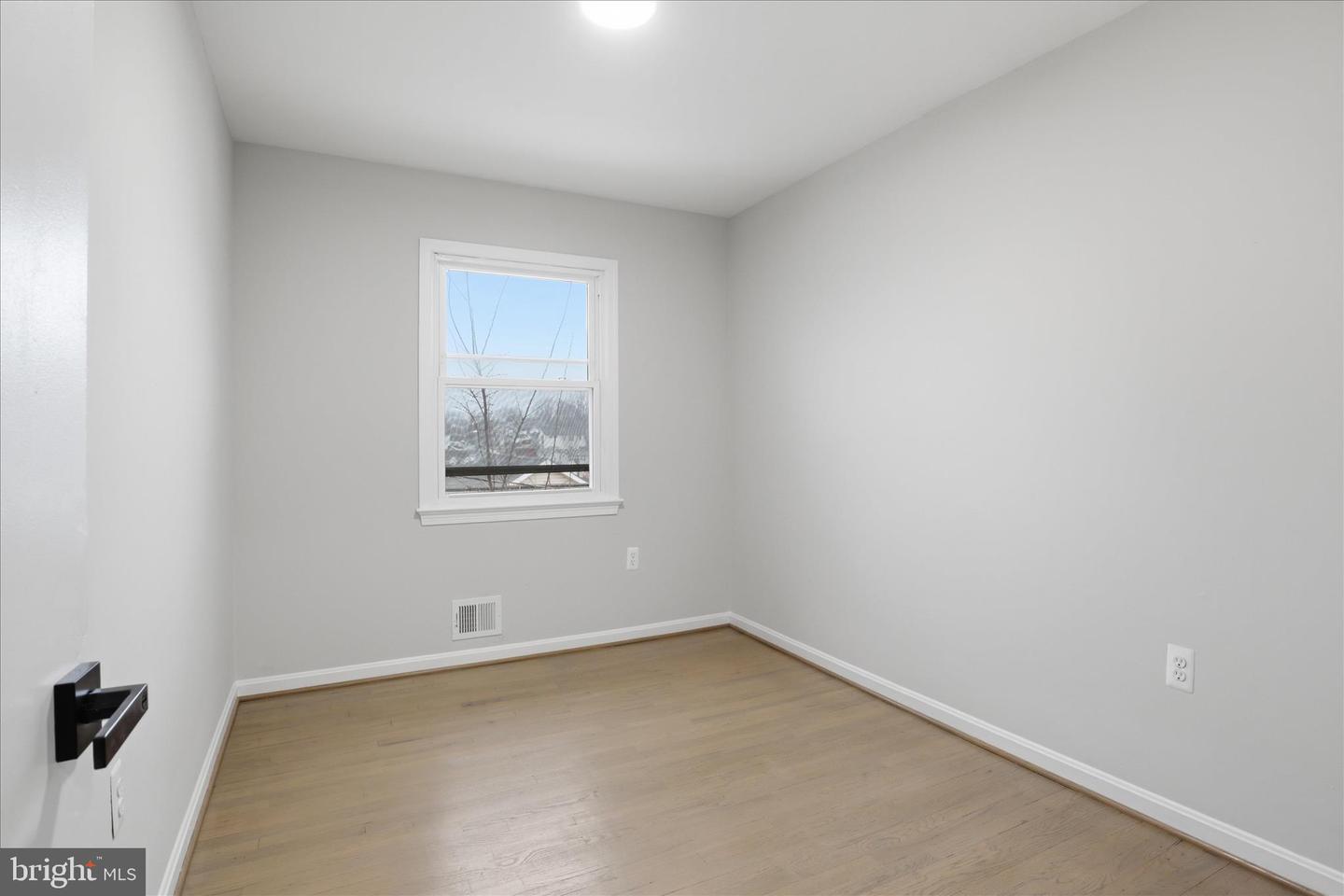 3515 19TH ST S, ARLINGTON, Virginia 22204, 5 Bedrooms Bedrooms, ,3 BathroomsBathrooms,Residential,For sale,3515 19TH ST S,VAAR2069582 MLS # VAAR2069582