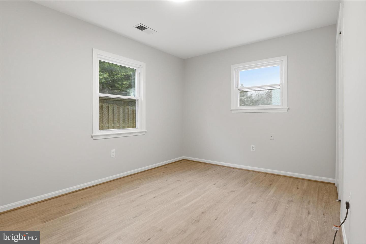 3515 19TH ST S, ARLINGTON, Virginia 22204, 5 Bedrooms Bedrooms, ,3 BathroomsBathrooms,Residential,For sale,3515 19TH ST S,VAAR2069582 MLS # VAAR2069582