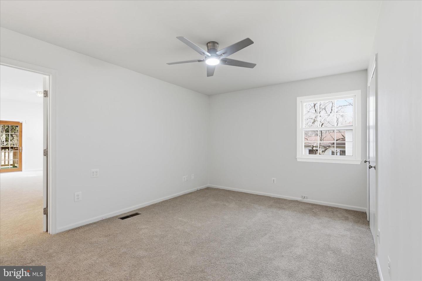 2122 STATUTE LN, VIENNA, Virginia 22181, 6 Bedrooms Bedrooms, ,5 BathroomsBathrooms,Residential,For sale,2122 STATUTE LN,VAFX2293822 MLS # VAFX2293822