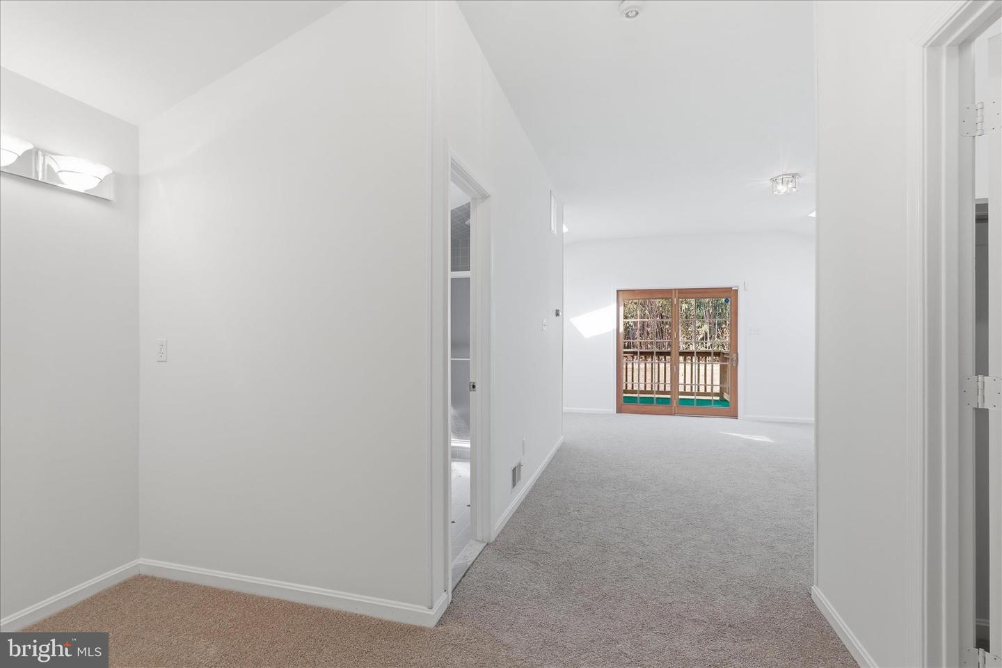 2122 STATUTE LN, VIENNA, Virginia 22181, 6 Bedrooms Bedrooms, ,5 BathroomsBathrooms,Residential,For sale,2122 STATUTE LN,VAFX2293822 MLS # VAFX2293822