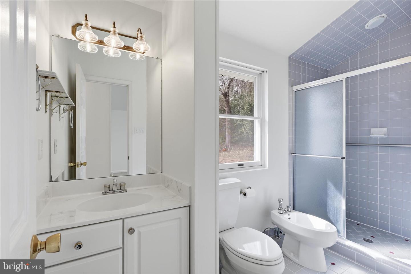 2122 STATUTE LN, VIENNA, Virginia 22181, 6 Bedrooms Bedrooms, ,5 BathroomsBathrooms,Residential,For sale,2122 STATUTE LN,VAFX2293822 MLS # VAFX2293822